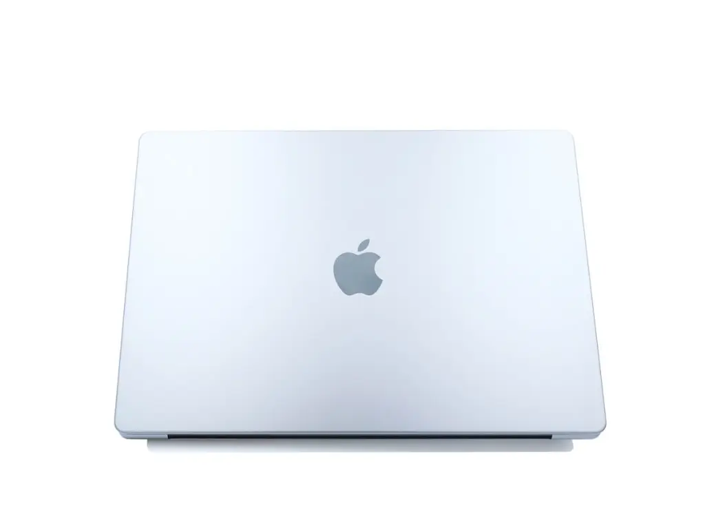 MacBook Pro 16 M1 Pro nugara.webp